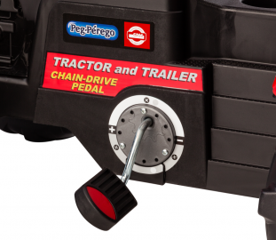 Case ih tractor  trailer feature chain drive pedal